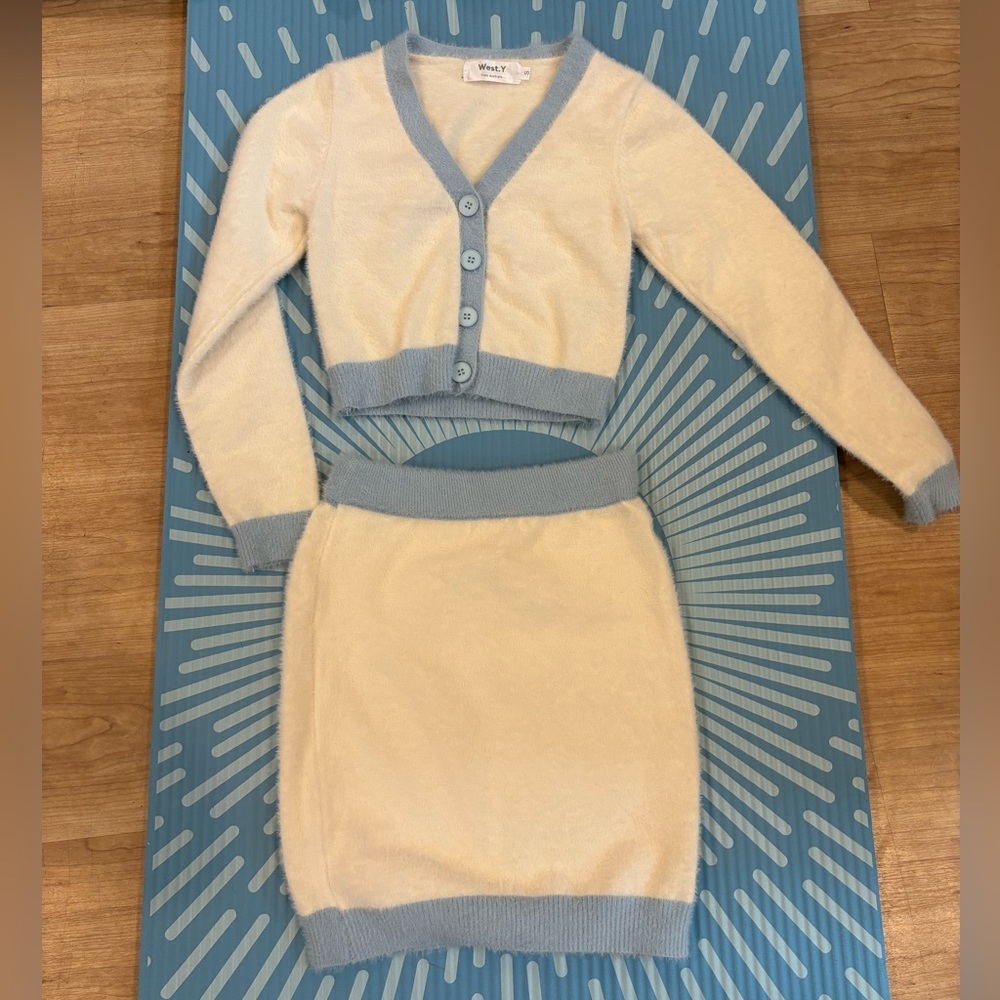 Sweater and skirt set